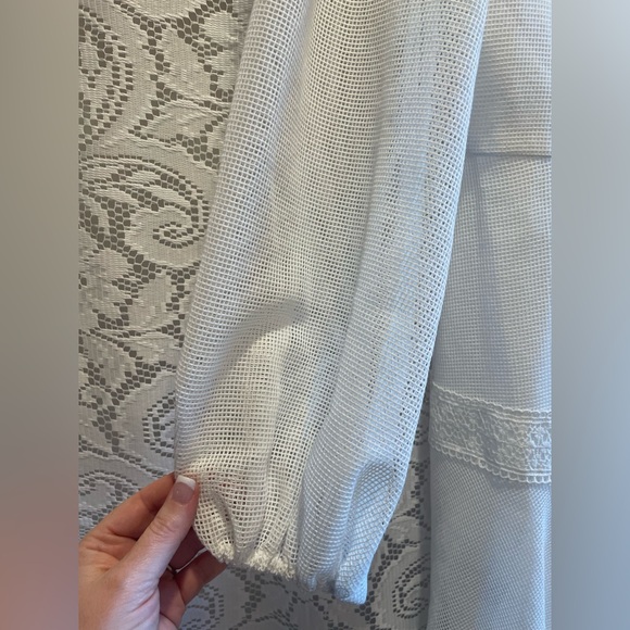 BCBG MAX AZRIA Minna Mesh Off White Mini Dress with Lace Trim Pristine NWT!!! - Picture 9 of 16
